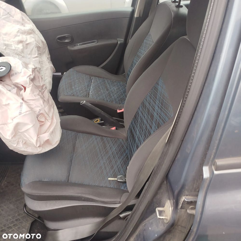 Renault Clio 3  na części . - 5