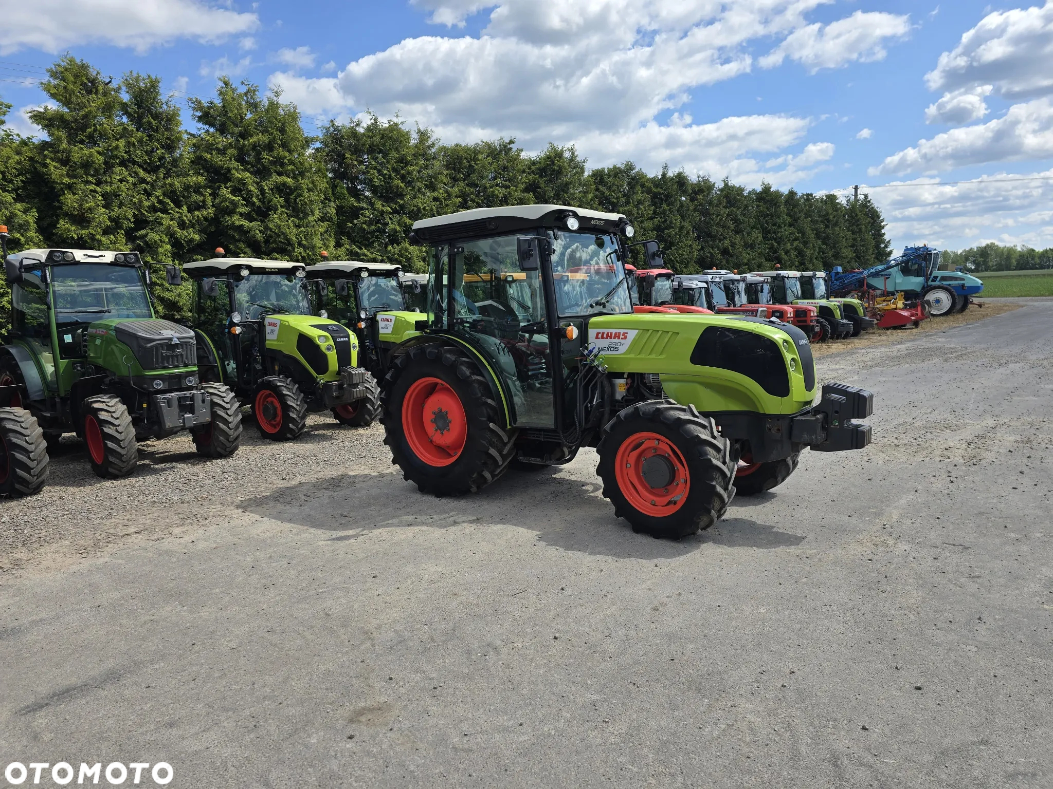 Claas Nexos 230F - 3