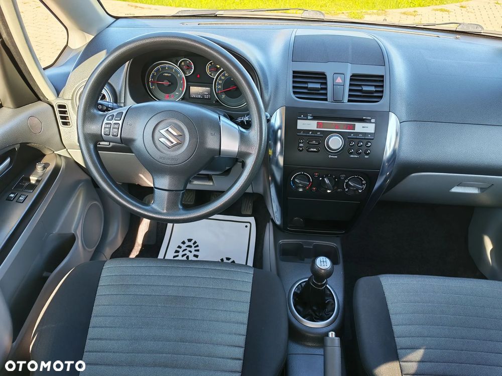 Suzuki SX4 - 8
