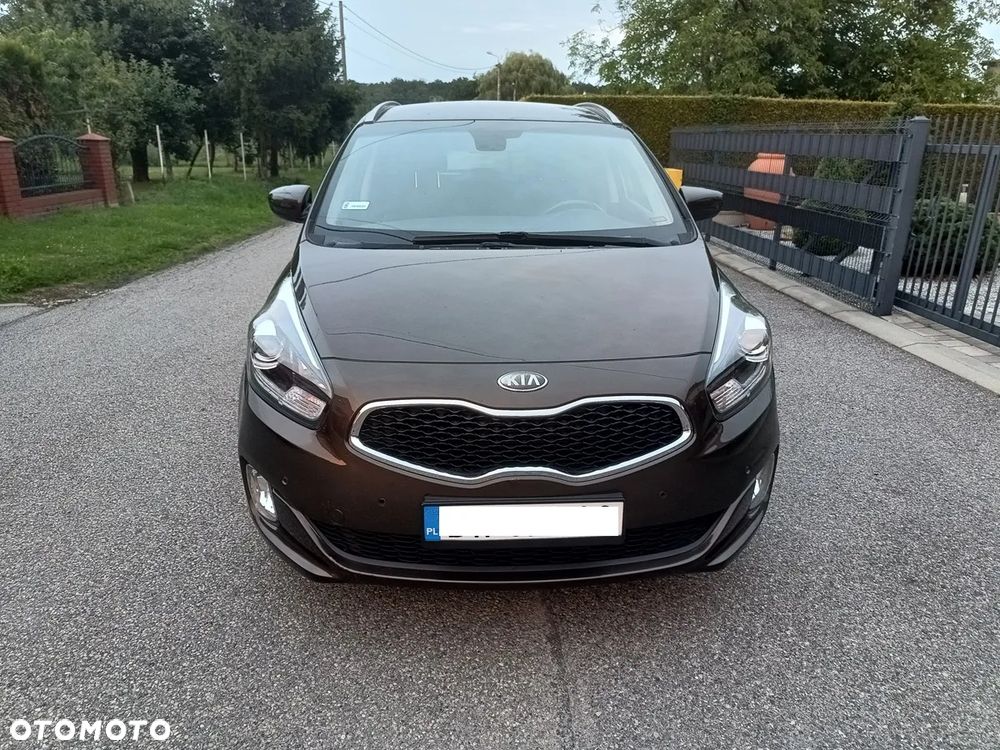 Kia Carens - 2