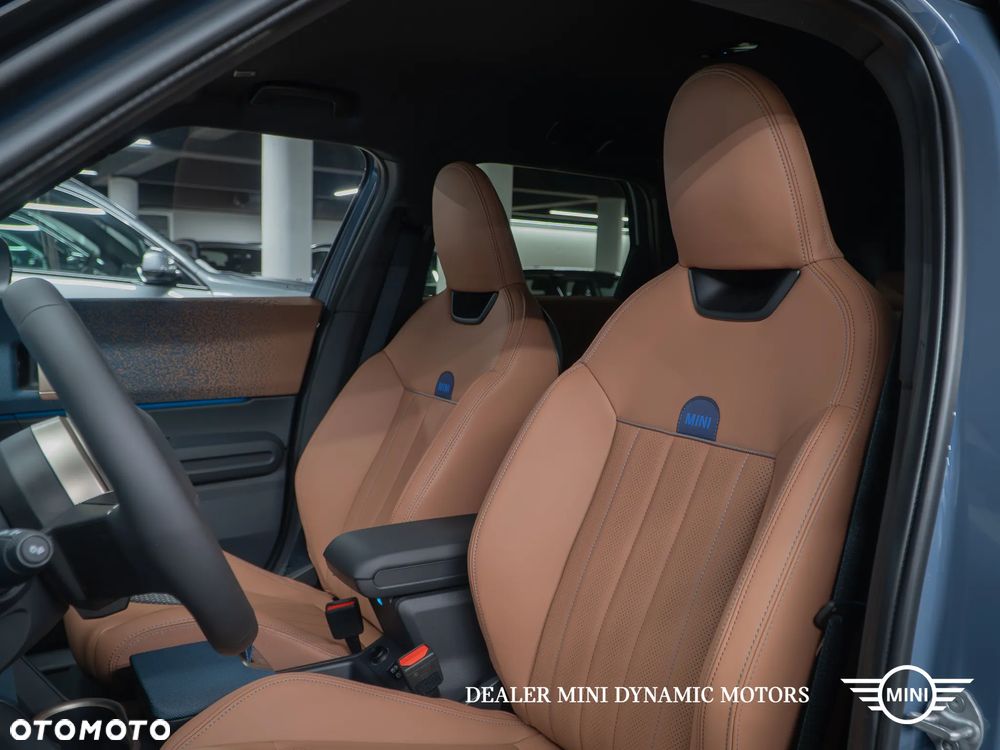 MINI Countryman S ALL4 Favoured Trim - 14