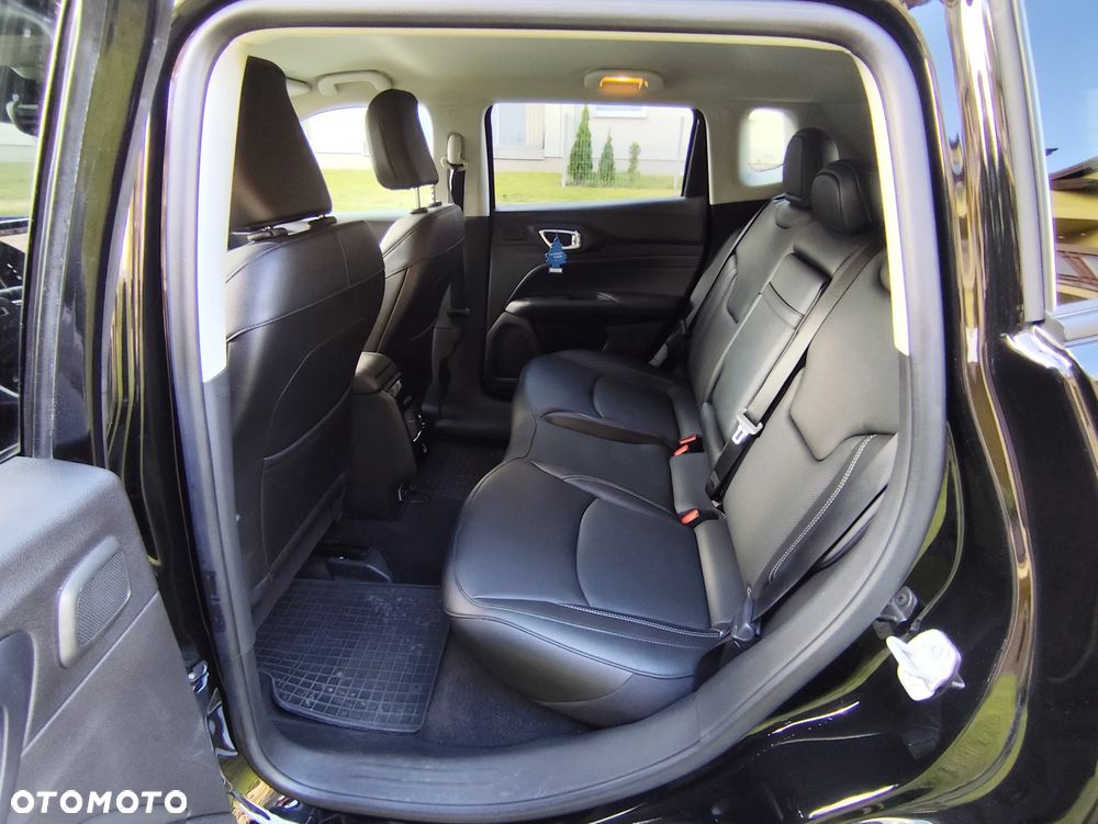 Jeep Compass - 15