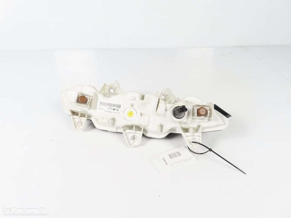 Farol / Luz Diurna Parachoques Direito Usado / Original PEUGEOT 208 II (UB_, UP_... - 4