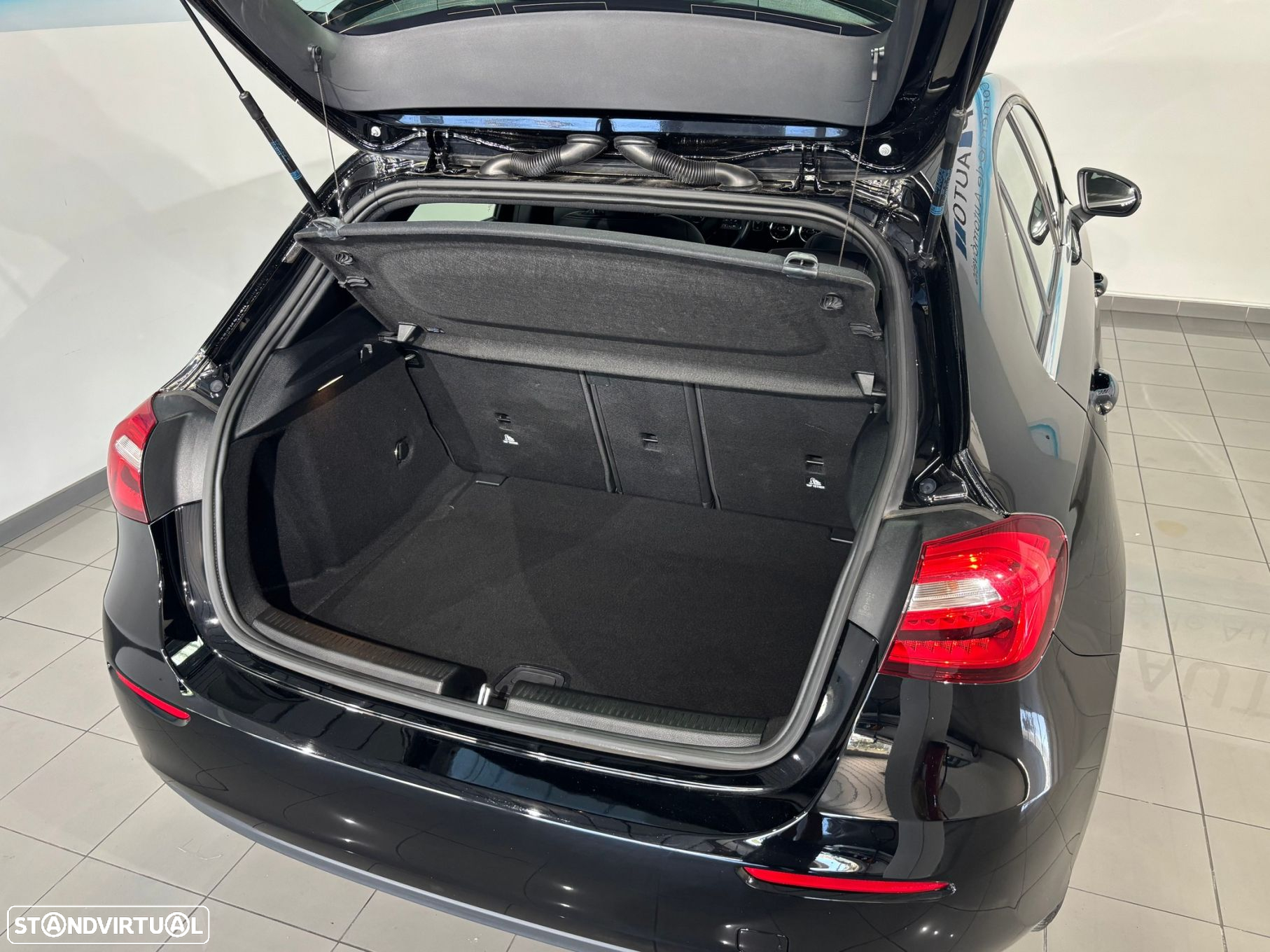Mercedes-Benz A 180 d Style Aut. - 28