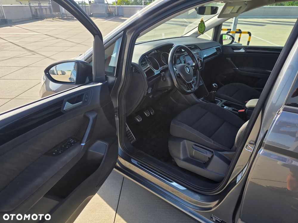 Volkswagen Touran 1.4 TSI BMT Highline - 22
