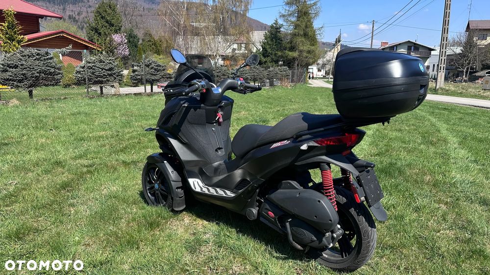 Piaggio MP-3 - 2