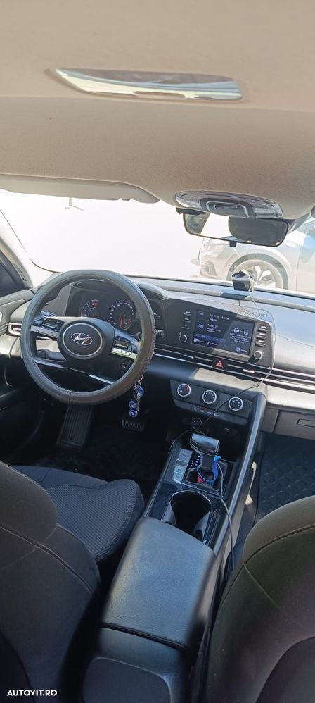 Hyundai Elantra 1.6 l 123 CP CVT Comfort - 7