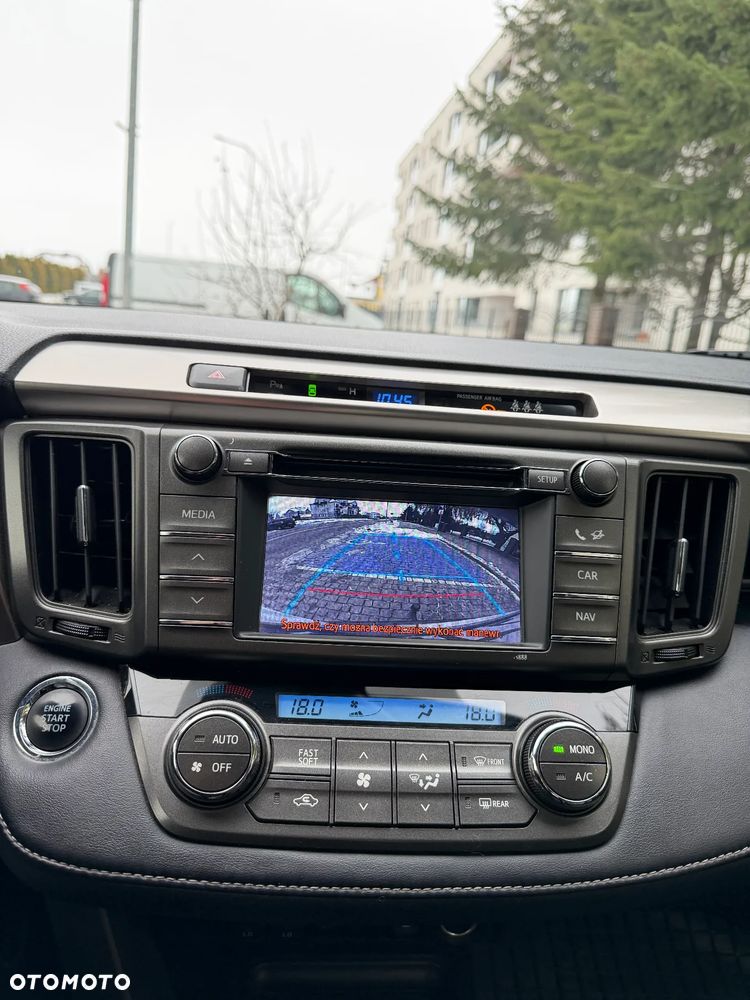 Toyota RAV4 2.2 D-4D Prestige - 21