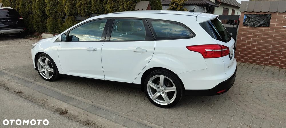 Ford Focus 1.5 TDCi Titanium - 13