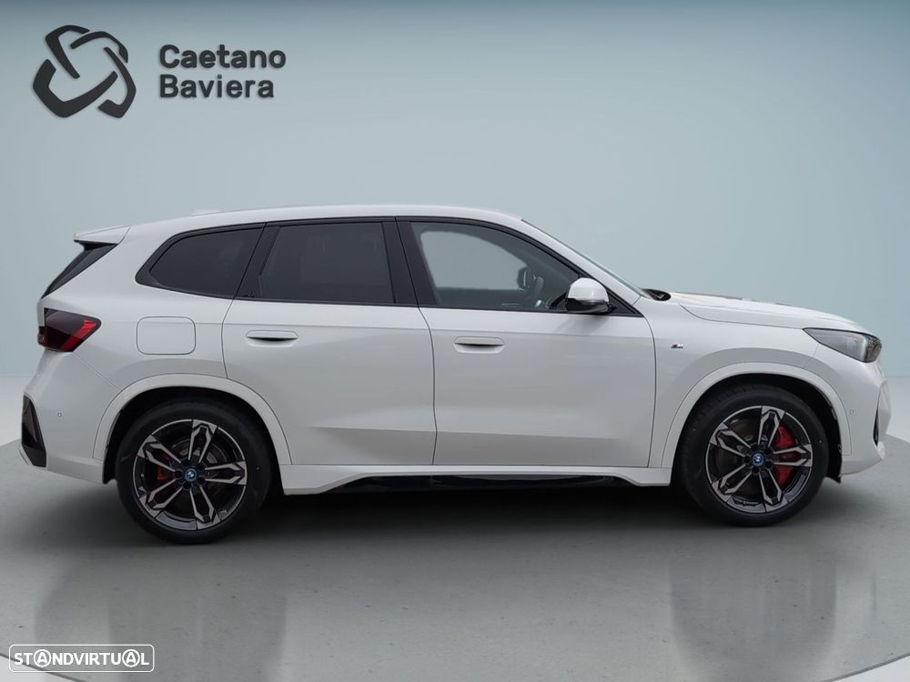 BMW iX1 xDrive30 Pack Desportivo M Pro - 9
