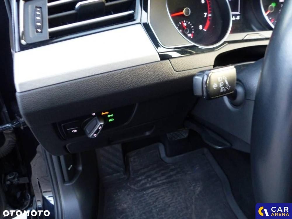 Volkswagen Passat - 23
