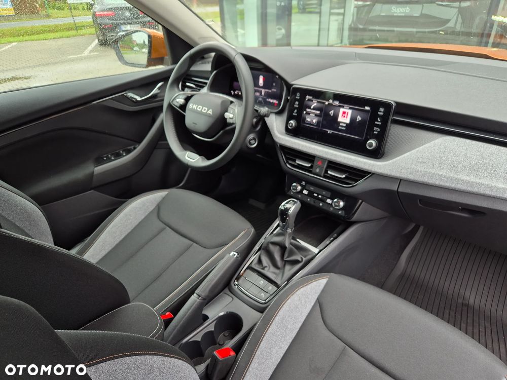Skoda Kamiq 1.0 TSI Selection DSG - 17