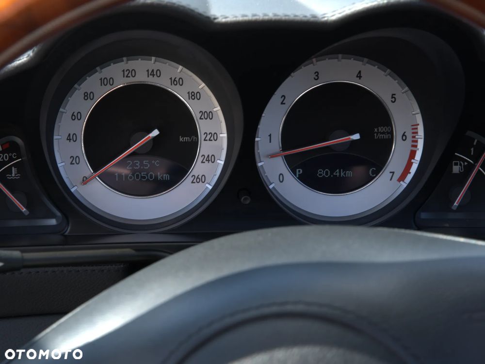 Mercedes-Benz SL - 15