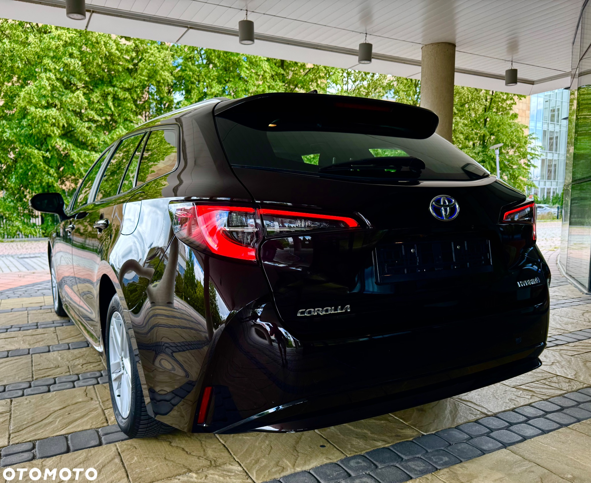 Toyota Corolla 1.8 Hybrid Comfort - 17
