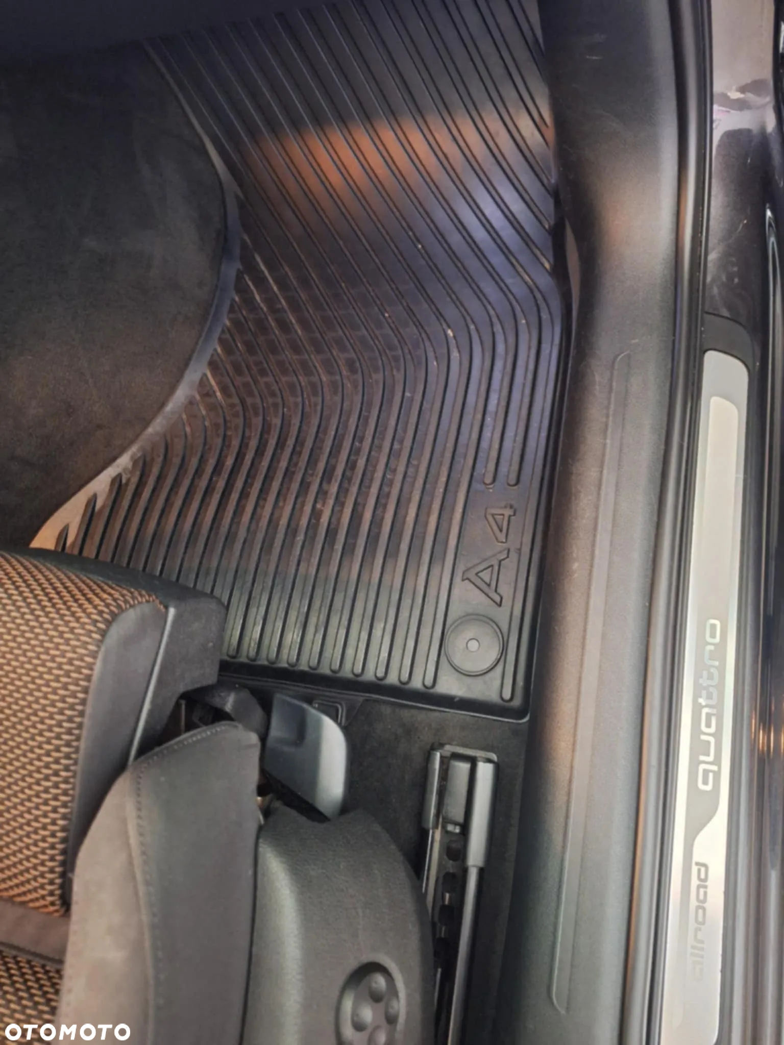 Audi A4 Allroad 2.0 TDI Quattro - 26