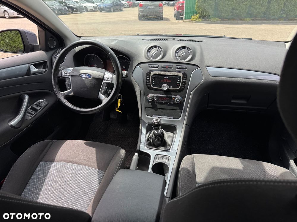Ford Mondeo 1.6 Eco Boost Start-Stopp Champions Edition - 19