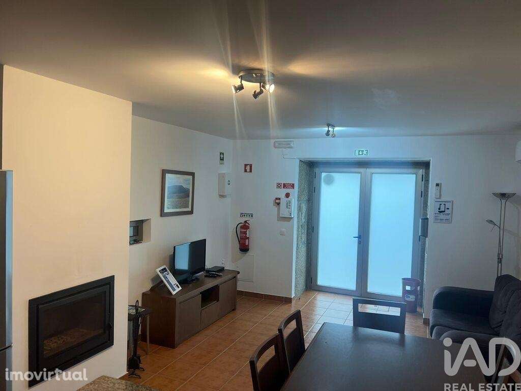 Casa / Villa T2 em Carvalhais e Candal de 131,00 m2 - Grande imagem: 4/13