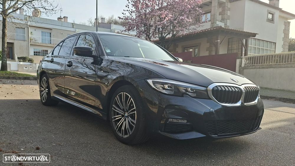 BMW 330 e Pack M Auto - 1