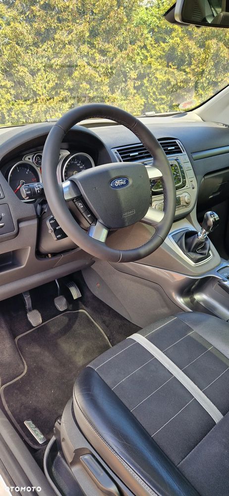 Ford Kuga 2.0 TDCi Titanium - 18