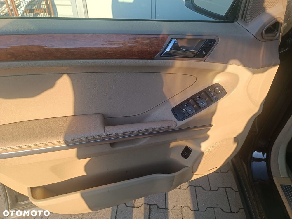 Mercedes-Benz ML 350 4-Matic - 16