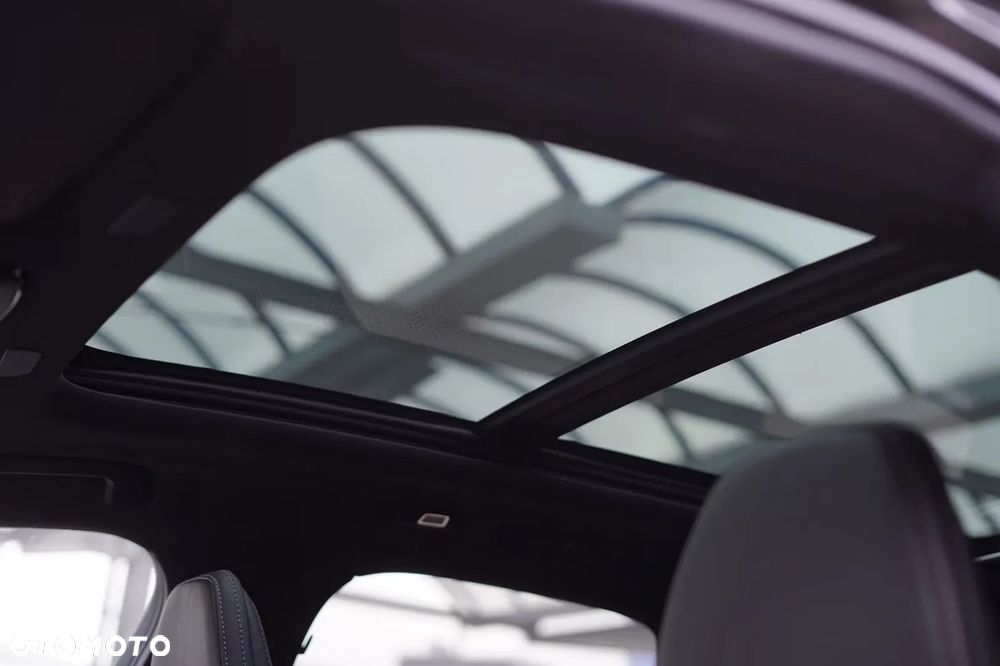 Volvo XC 60 B5 B AWD Plus Black Edition - 14