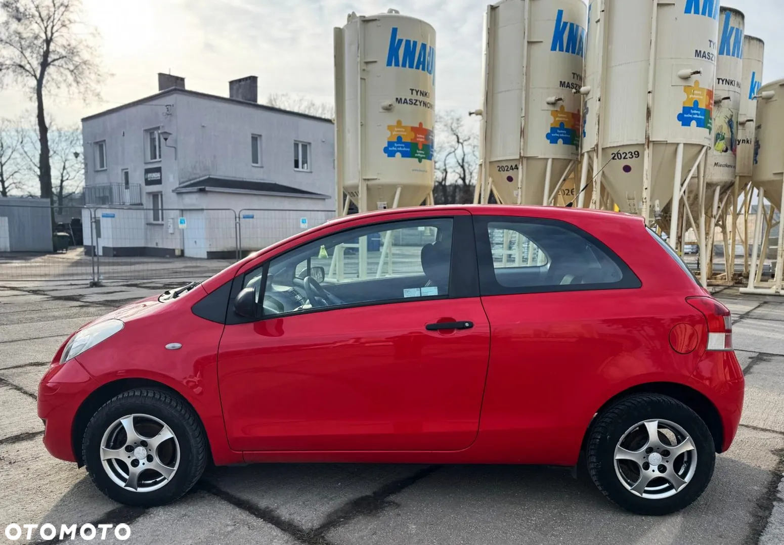 Toyota Yaris - 24