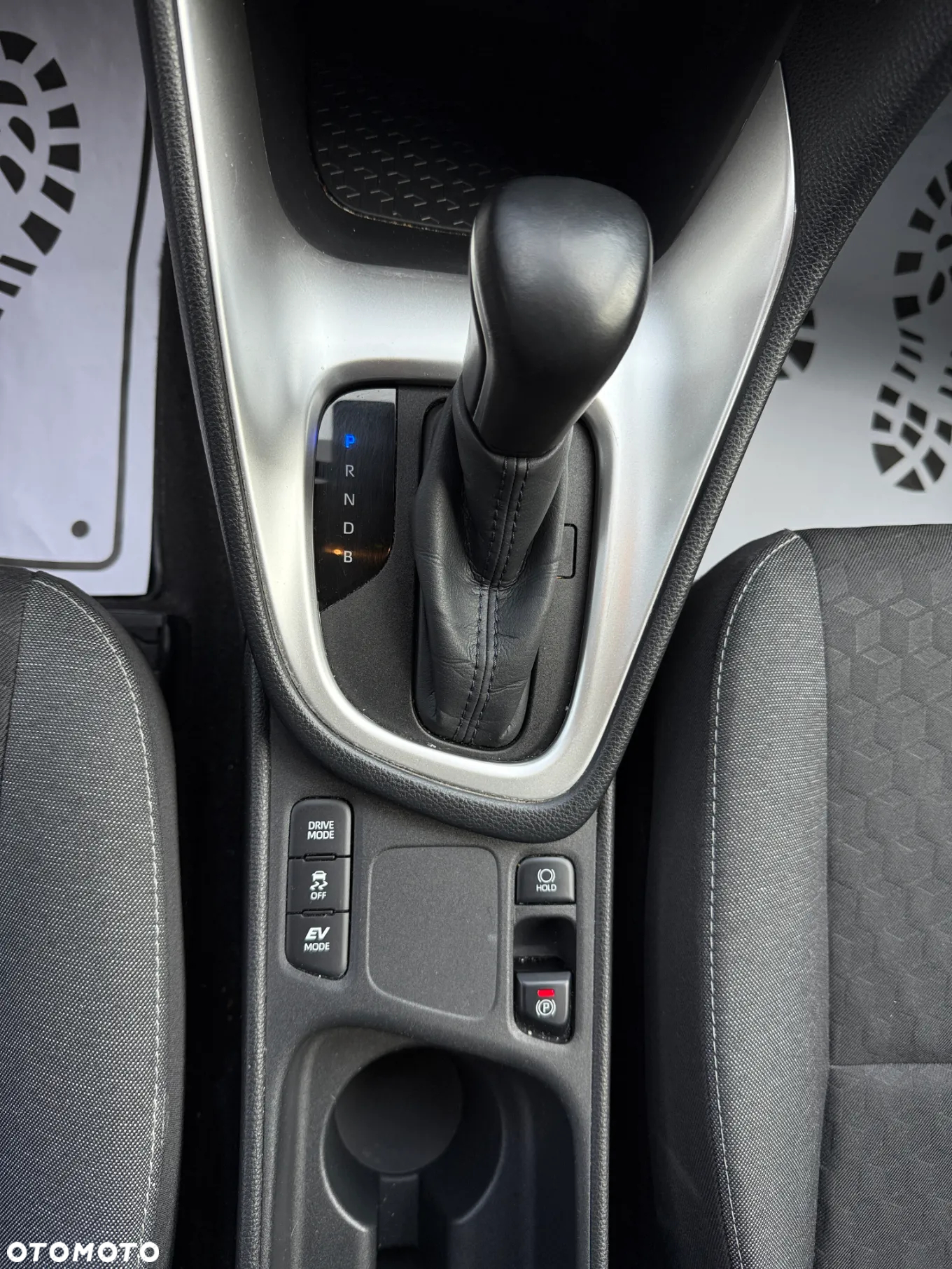 Toyota Yaris Hybrid 1.5 Comfort - 12