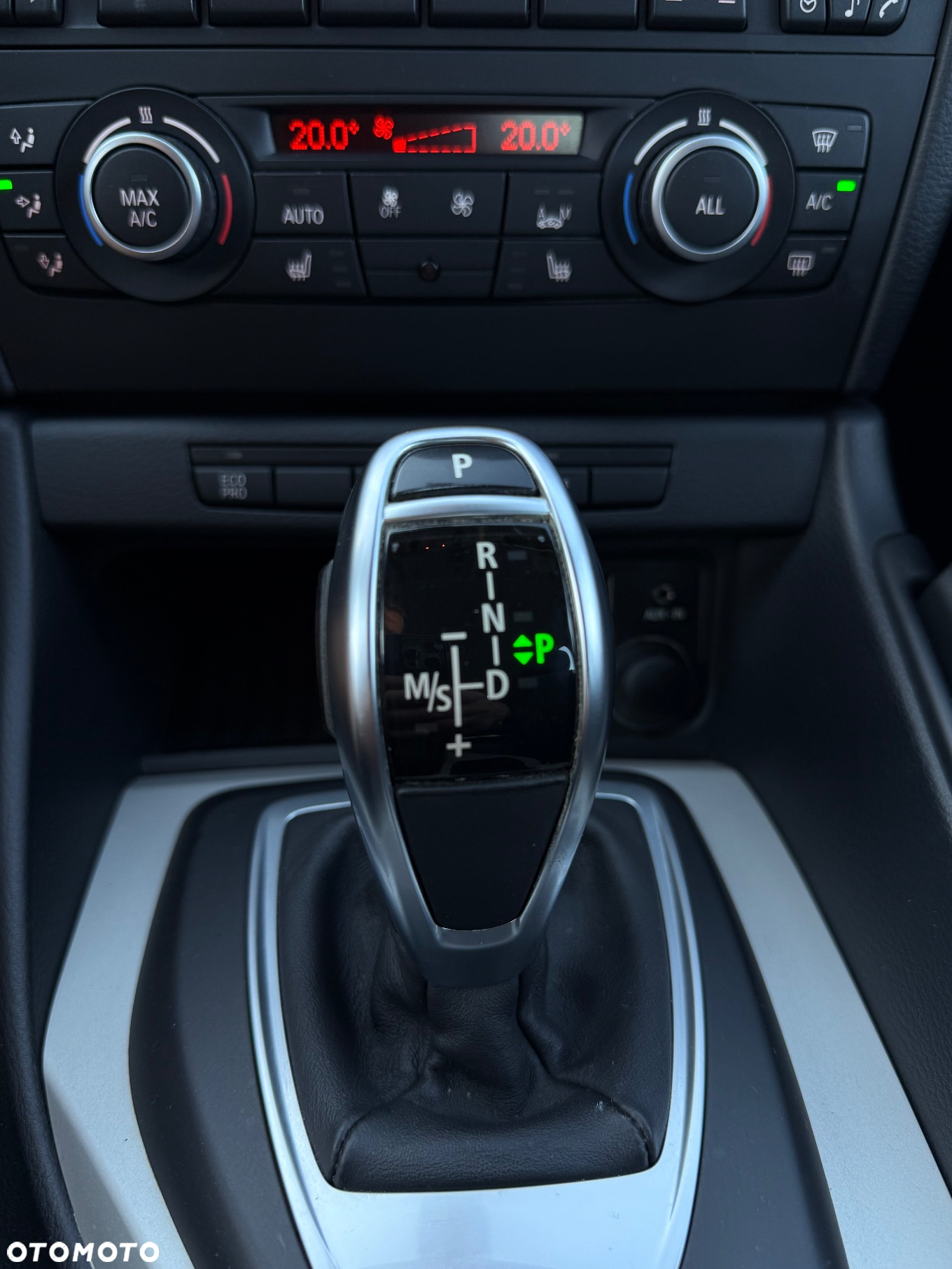 BMW X1 xDrive18d - 13