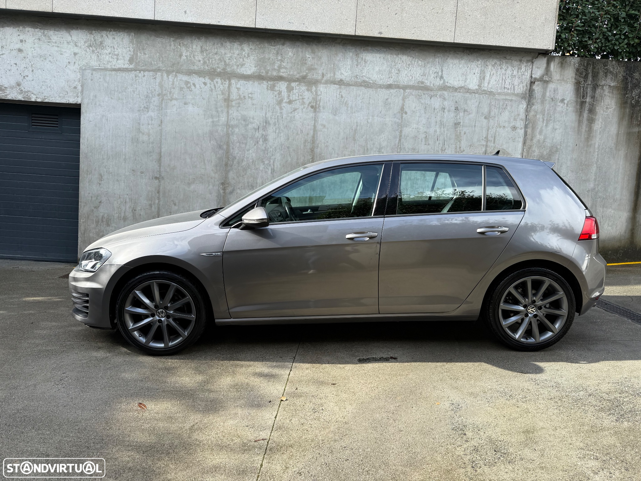 VW Golf 1.6 TDi Highline - 8