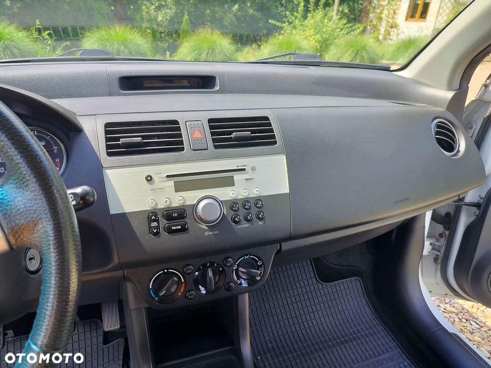 Suzuki Swift - 13