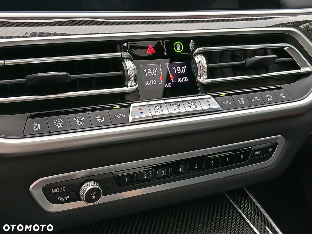 BMW X5 M M50i - 36