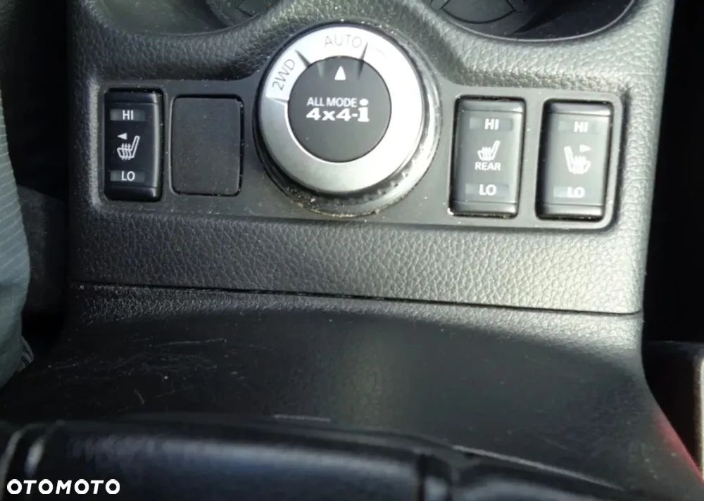 Nissan X-Trail - 4