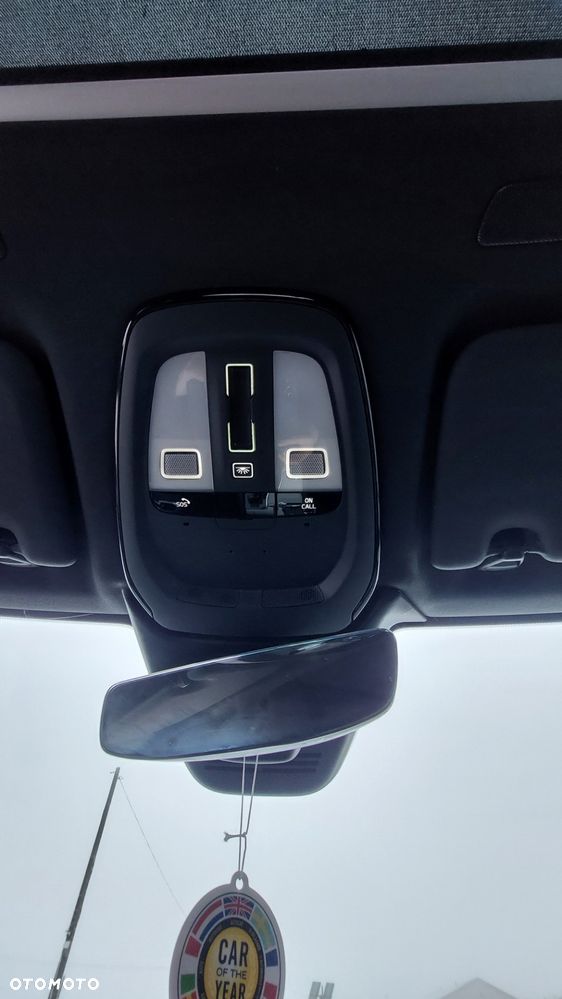 Volvo XC 60 T6 AWD Plug-In Hybrid R-Design - 16