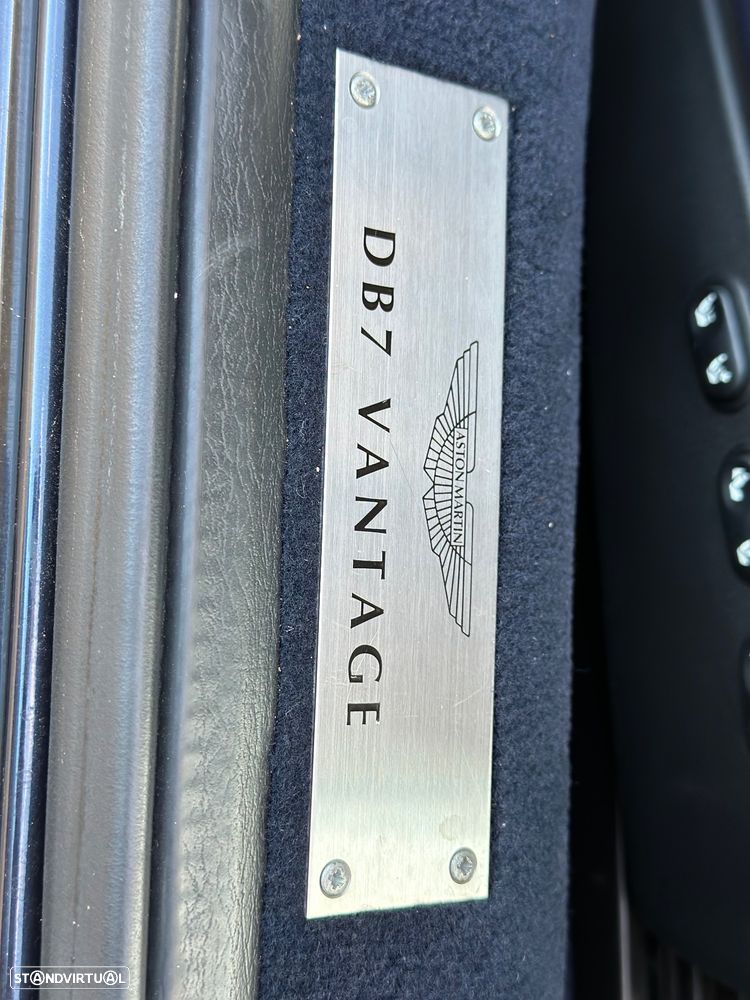 Aston Martin DB7 Vantage Volante - 18