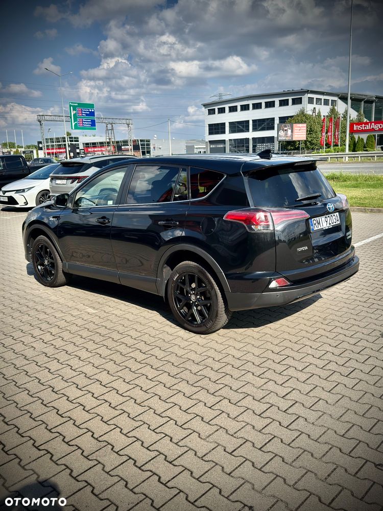 Toyota RAV4 Hybrid Premium 4x4 - 8