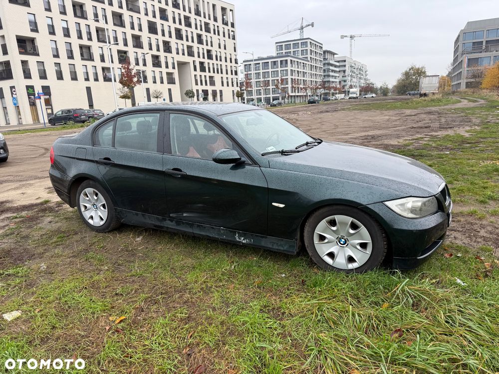 BMW Seria 3 318i - 7