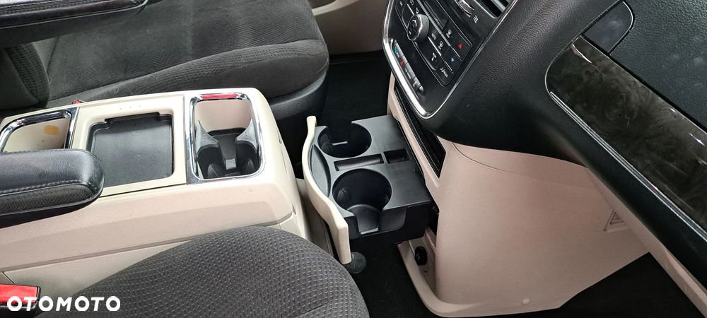 Chrysler Town & Country 3.6 Touring - 31