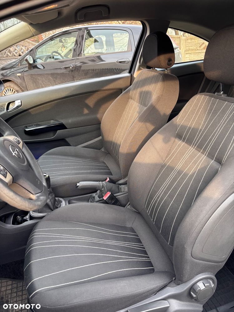 Opel Corsa 1.2 16V Cosmo - 7