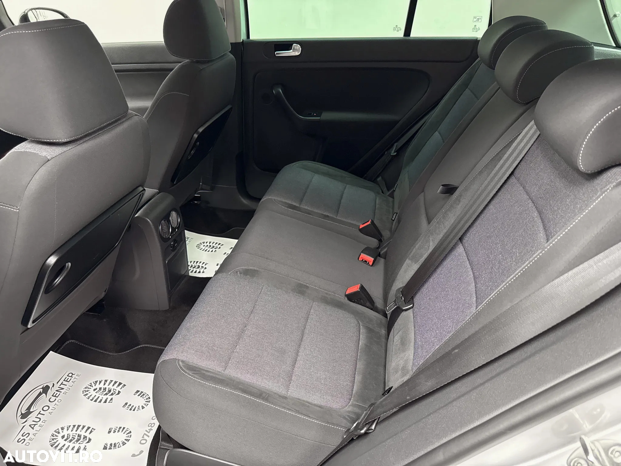 Volkswagen Golf Plus 2.0 TDI DPF Style - 18