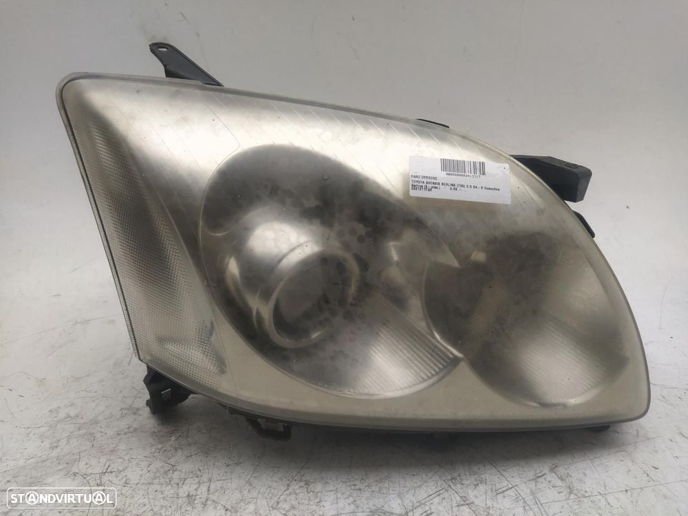 FAROL DIREITO TOYOTA AVENSIS - 1