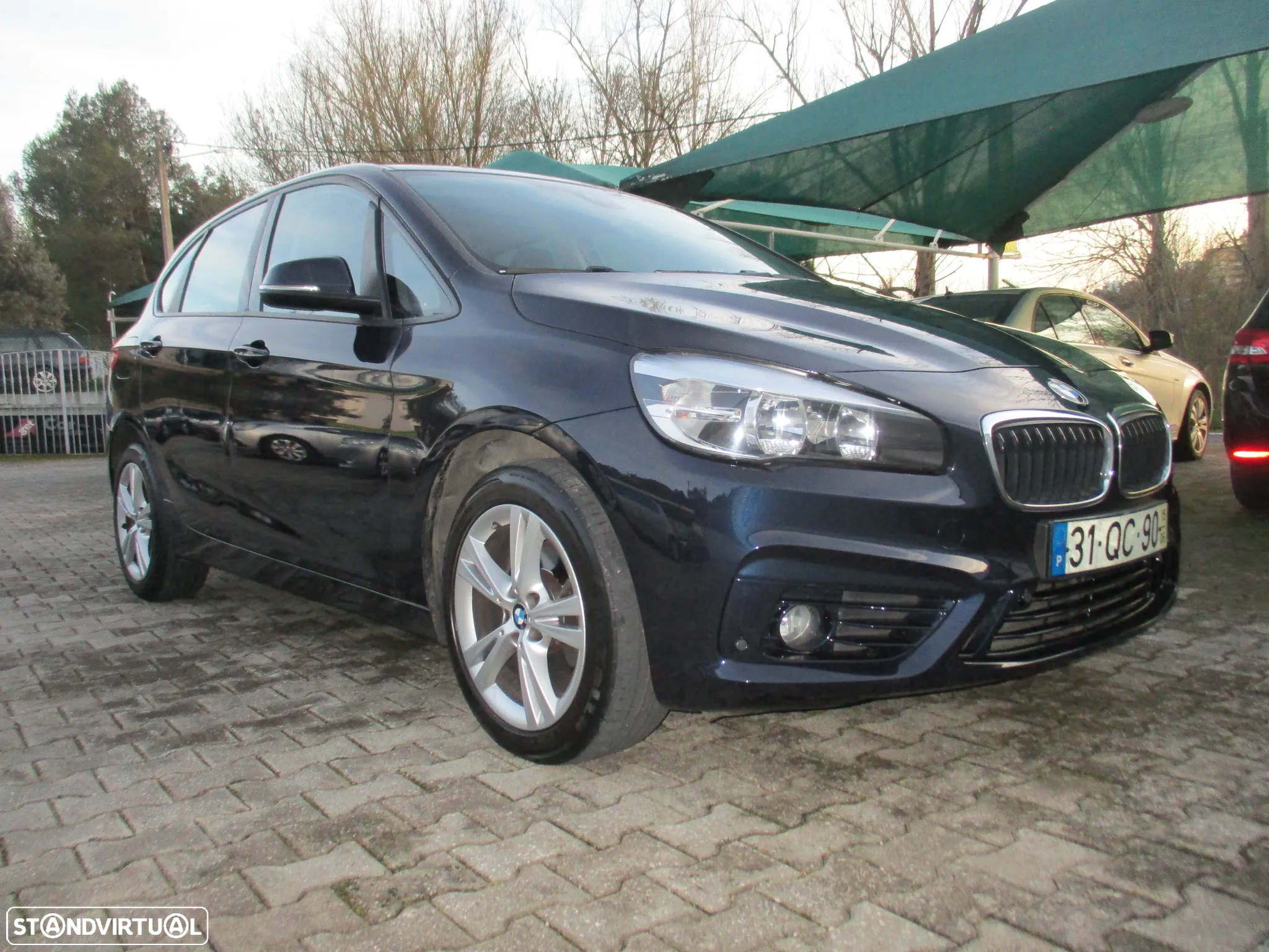 BMW 218 Active Tourer d Line Luxury Auto - 2