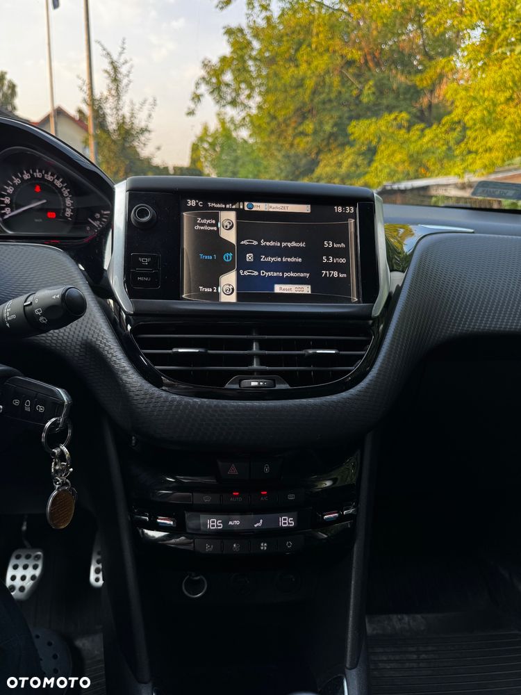 Peugeot 208 e-HDi 115 Stop&Start Allure - 19