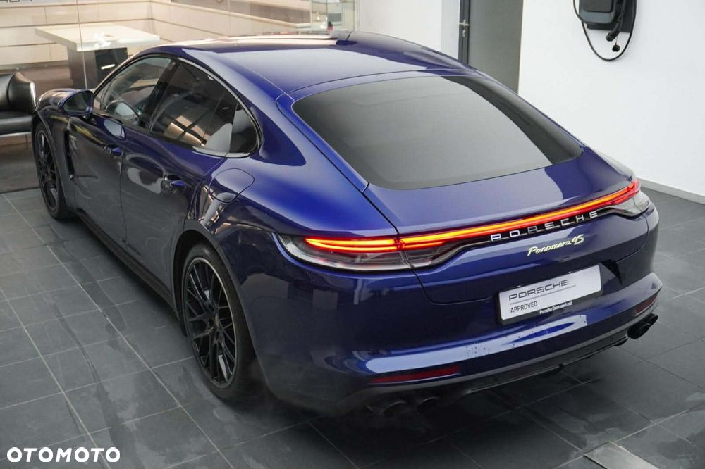 Porsche Panamera 4S E-Hybrid - 10