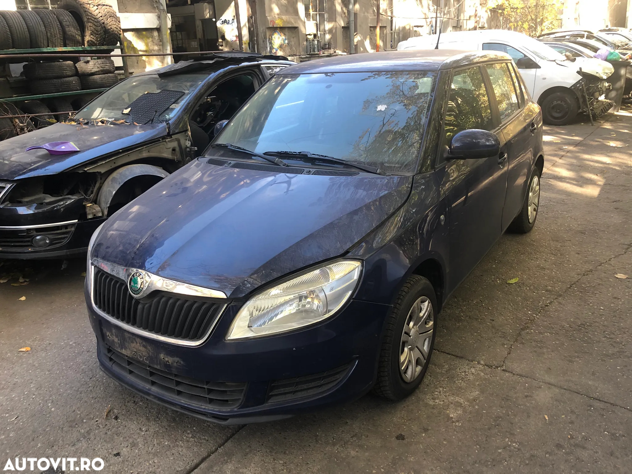 Dezmembrez Skoda Fabia 2 facelift albastru 1.2 benzina 2011 - 4