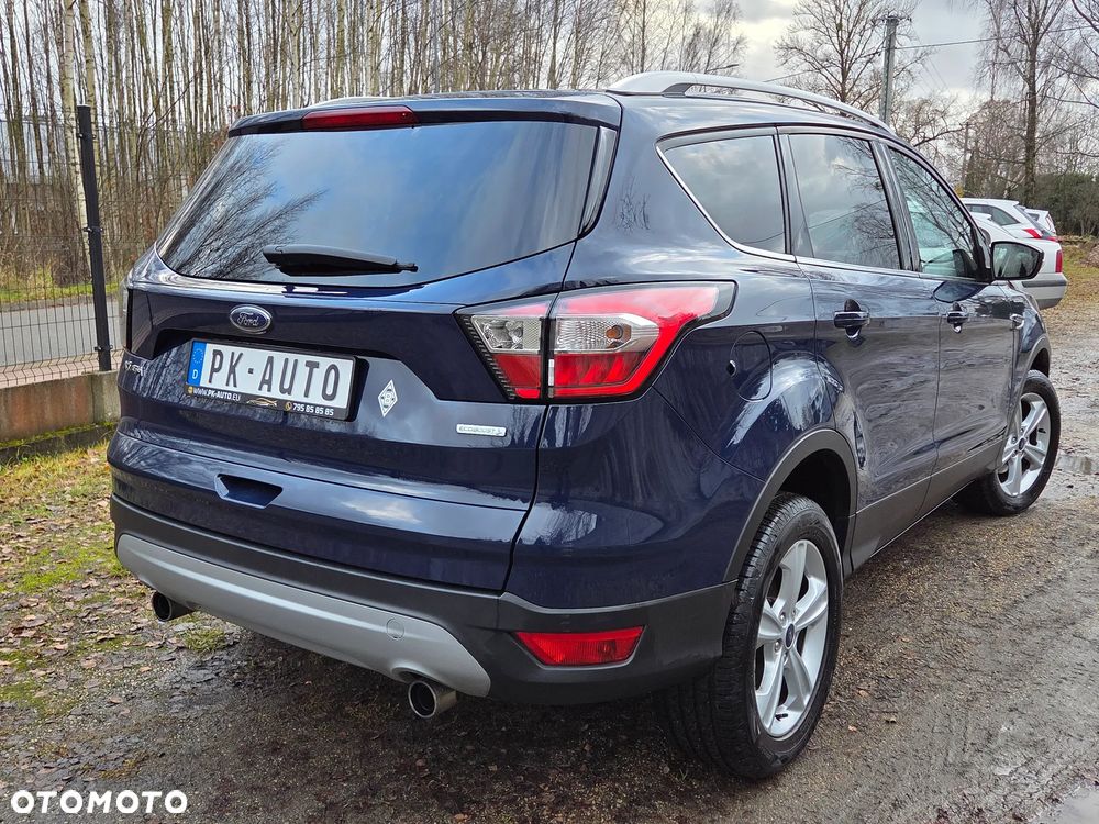 Ford Kuga 1.5 EcoBoost 2x4 Trend - 2