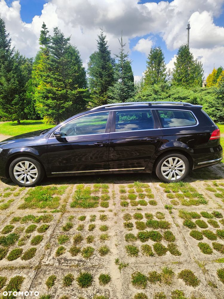 Volkswagen Passat 2.0 TDI Comfortline - 11