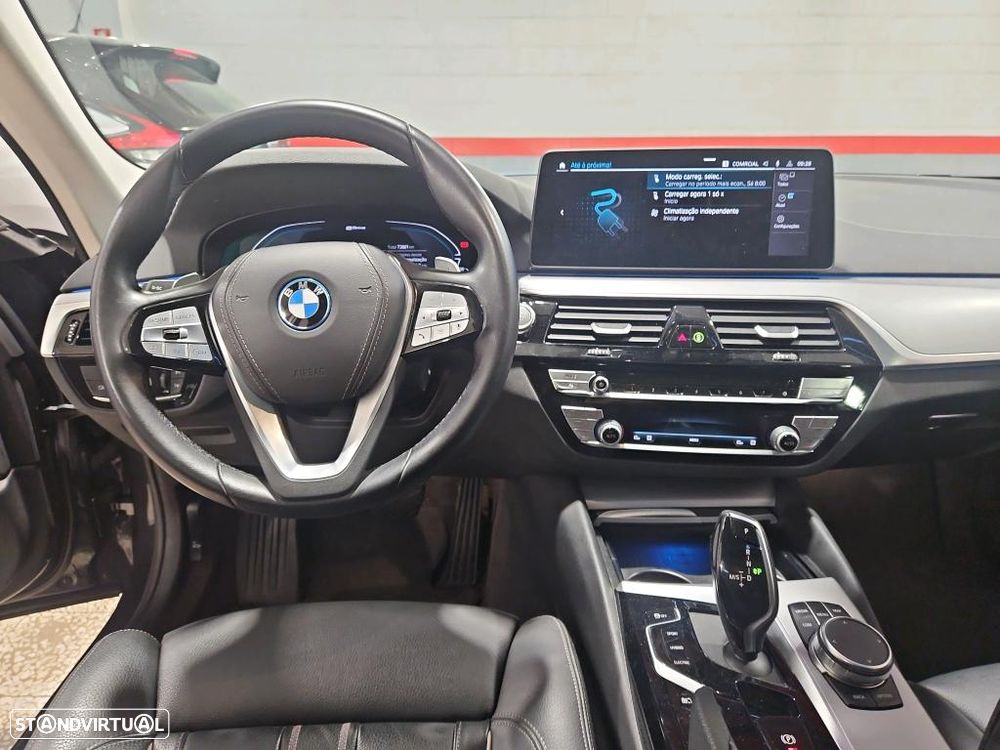 BMW 530 e - 8