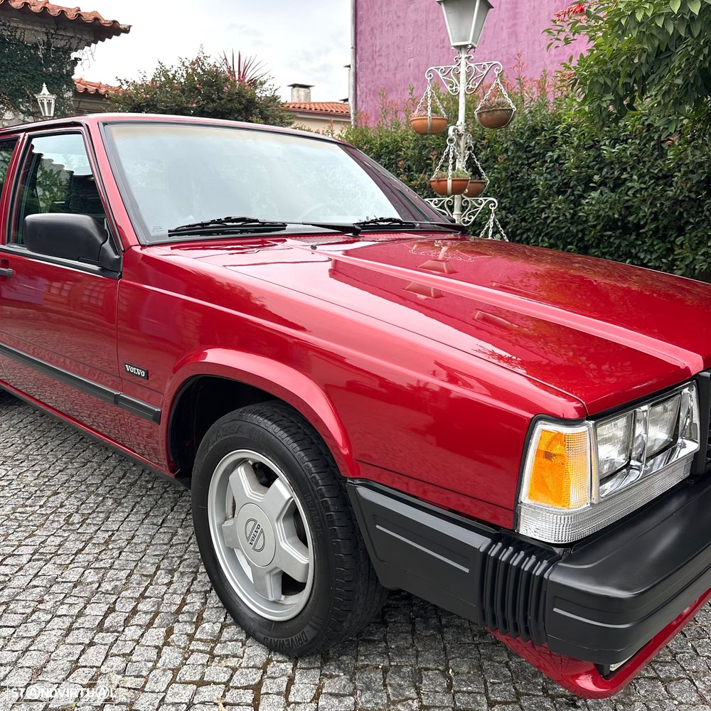 Volvo 740 - 12