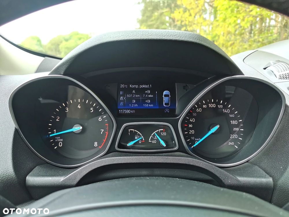 Ford Kuga 1.5 EcoBoost 2x4 Titanium - 13