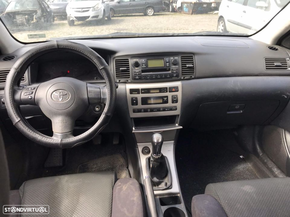 Toyota Corolla E12 1.4 D-4D 5P 2005  - Para Peças - 3
